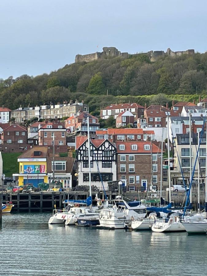 Herring Girl House - Harbourside Property, Sleeps 8 Scarborough Exterior photo