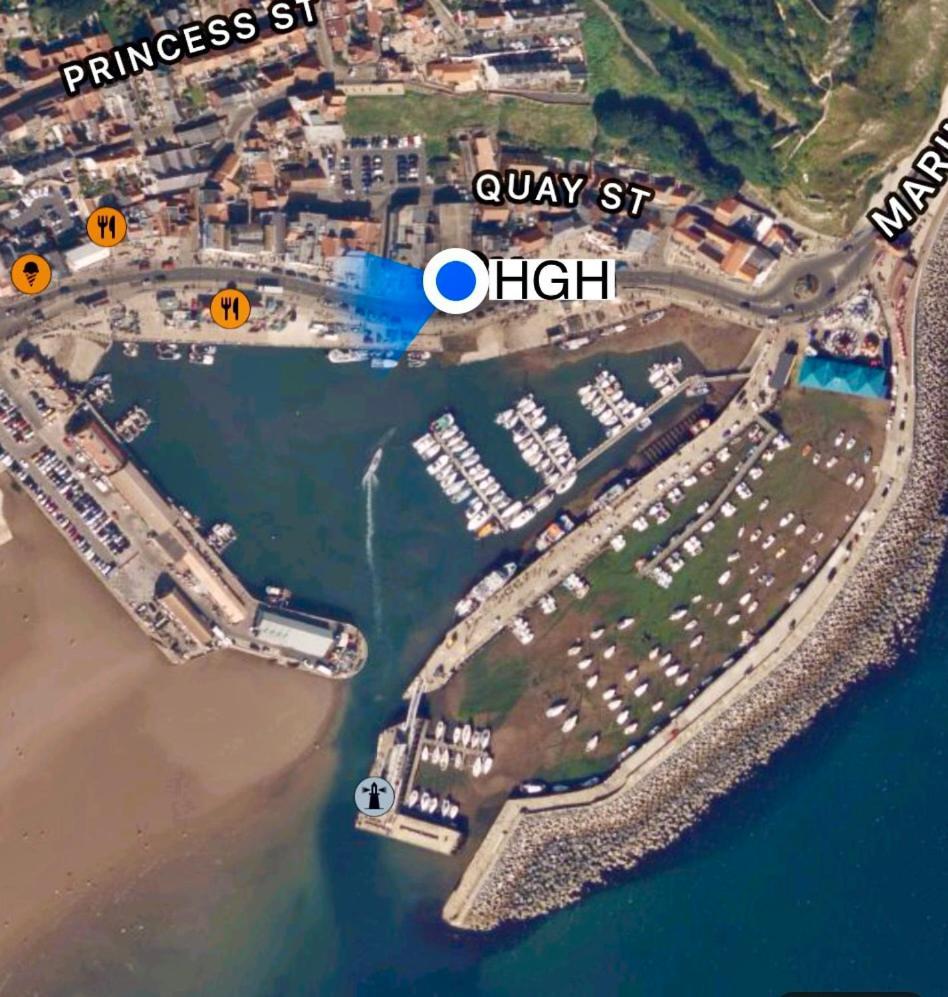 Herring Girl House - Harbourside Property, Sleeps 8 Scarborough Exterior photo